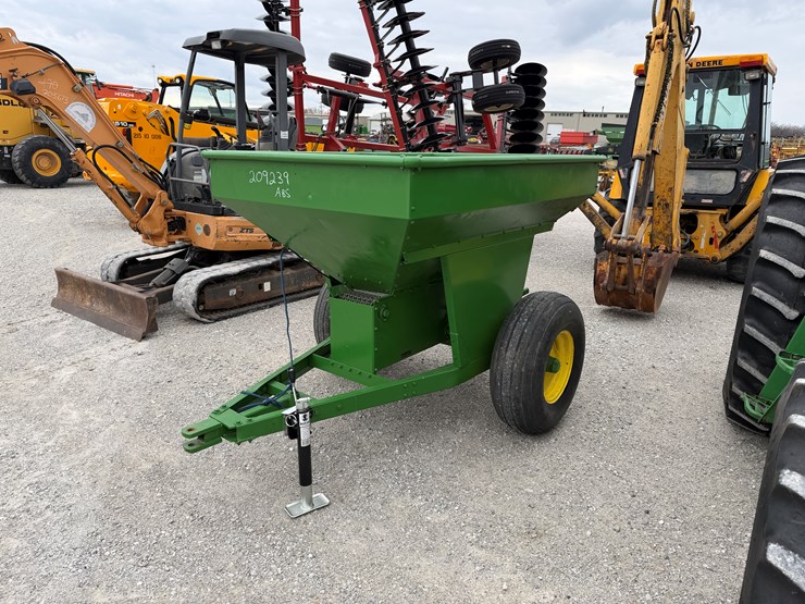 john-deere-300-image-8