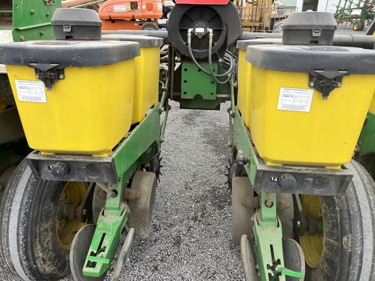 john-deere-1760-image-13