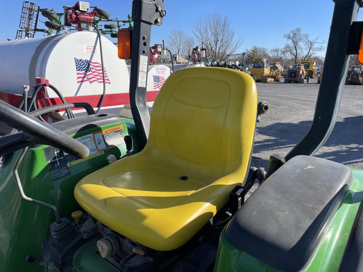 john-deere-4200-image-21