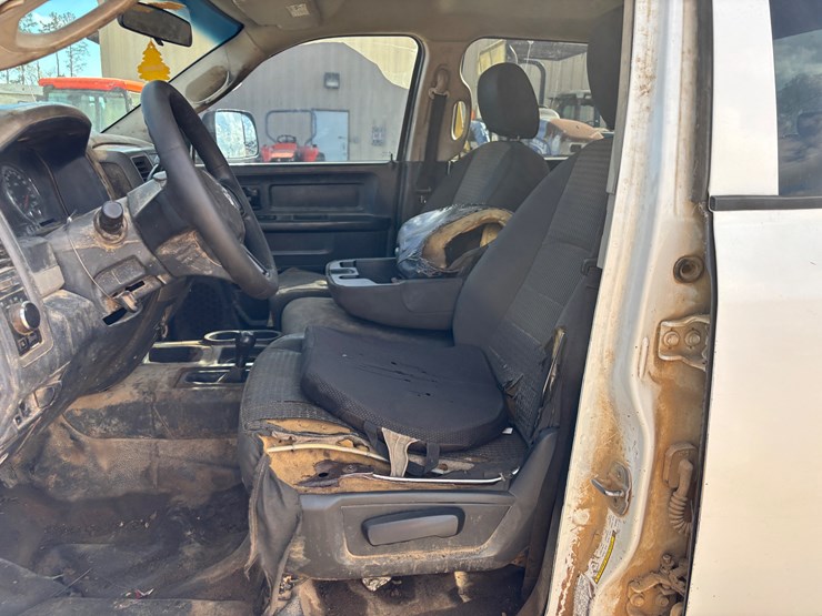 2012-dodge-ram-2500-image-8