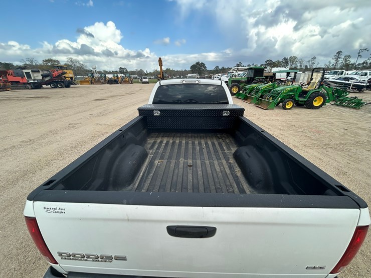 2003-dodge-ram-2500-image-17