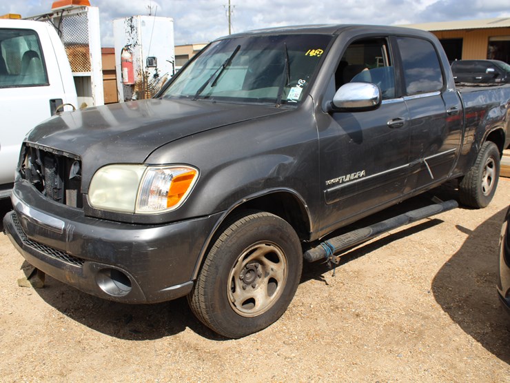 2005-toyota-tundra-image-1