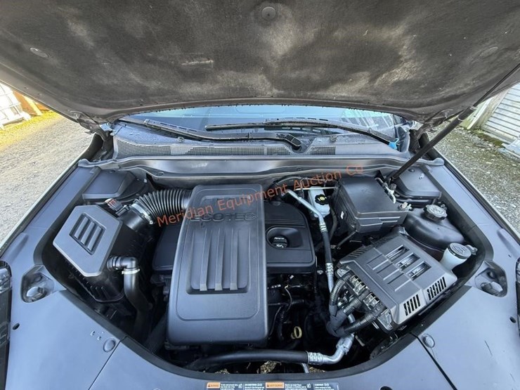 2015-chevrolet-equinox-lt-image-18