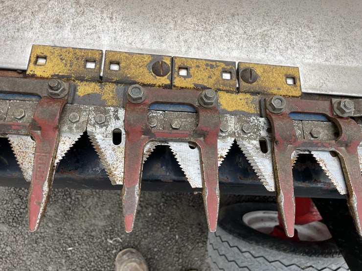 new-holland-973-image-28