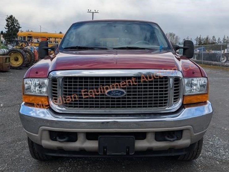 2000-ford-excursion-limited-image-2