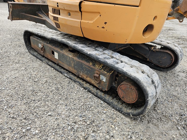 2012-case-cx31b-image-11