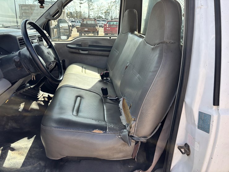 2000-ford-f450-image-14