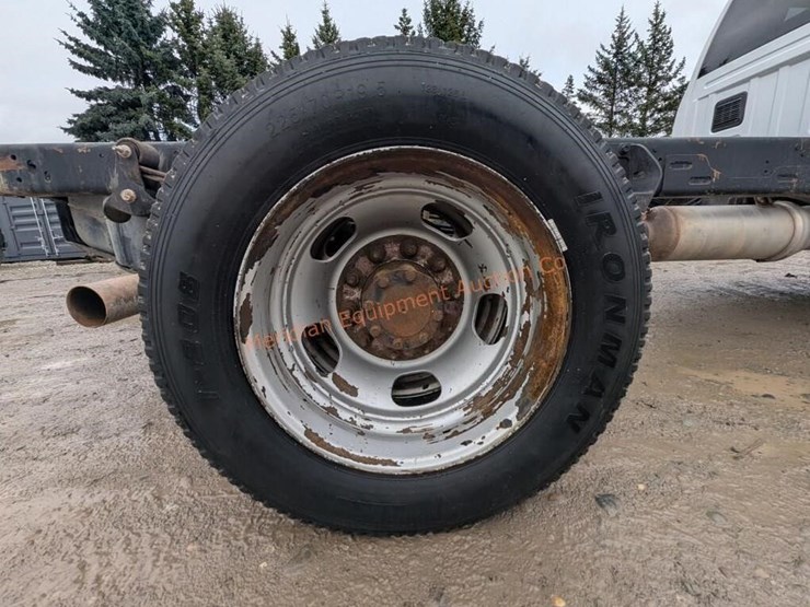 2011-dodge-ram-4500-image-17