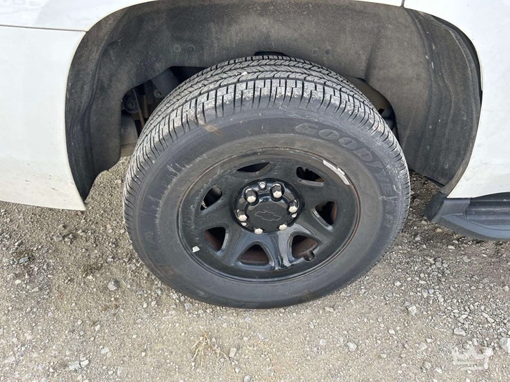 2020-chevrolet-tahoe-image-27