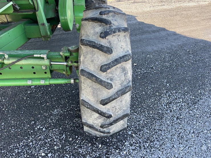 1990-john-deere-9400-image-34