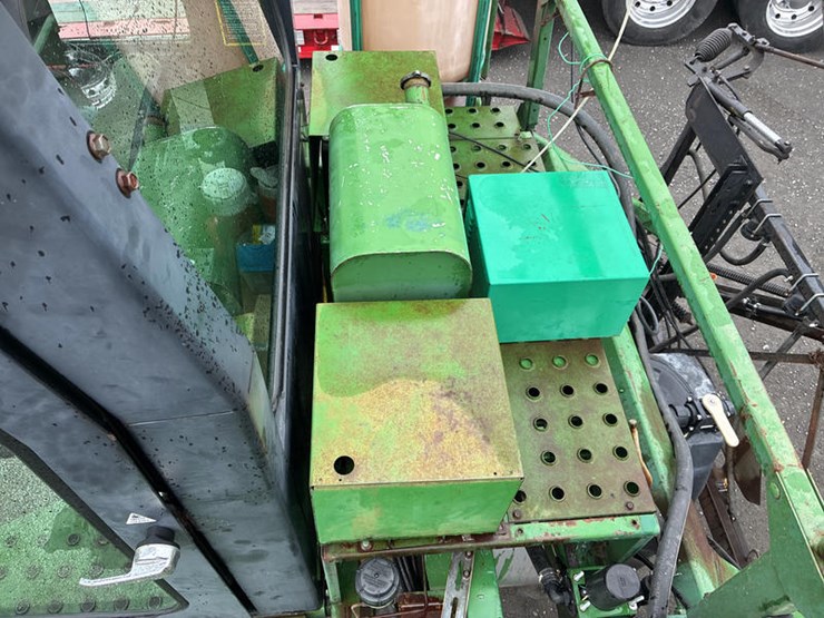 1993-john-deere-6500-image-46