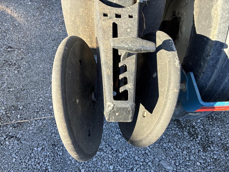 2009-kinze-3000-image-28