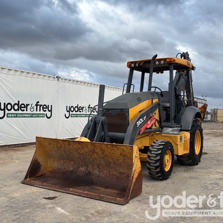 2019 DEERE 310L