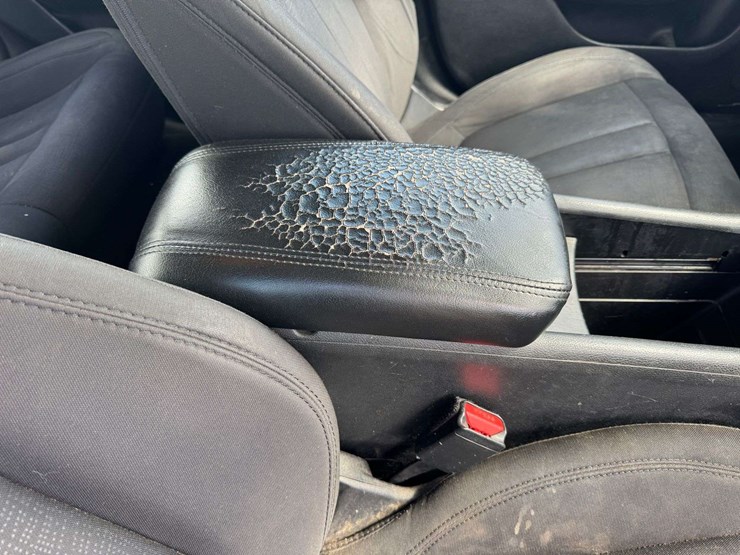 2015-chrysler-200-limited-4d-sedan---172,827-miles-image-27