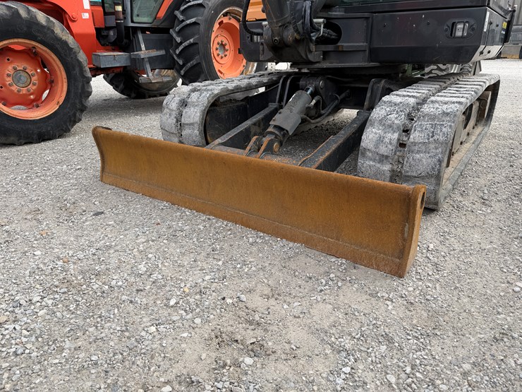 2019-case-cx57c-image-5