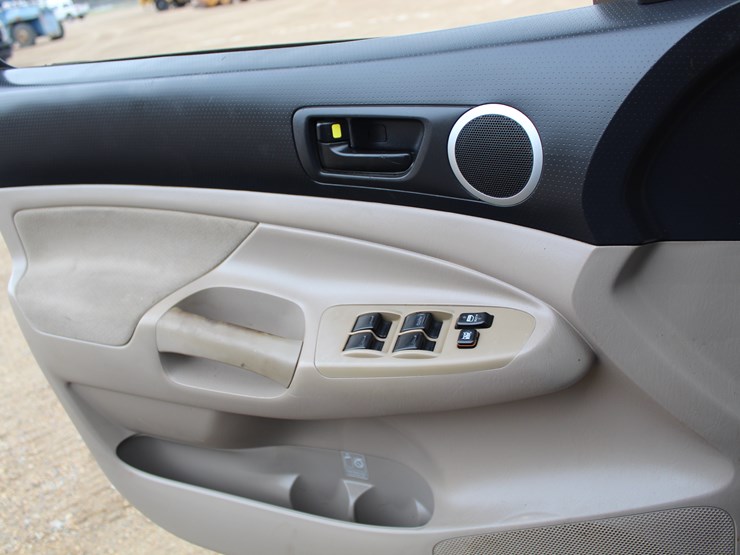 toyota-tacoma-image-11