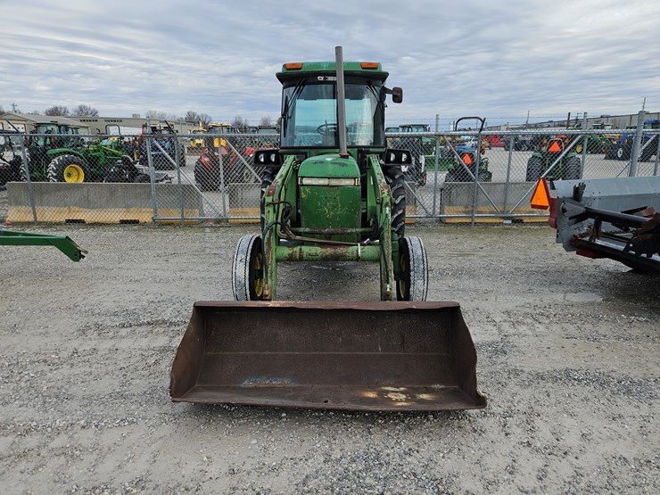 1983-john-deere-2350-image-2