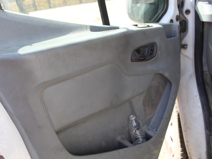 2016-ford-transit-image-11