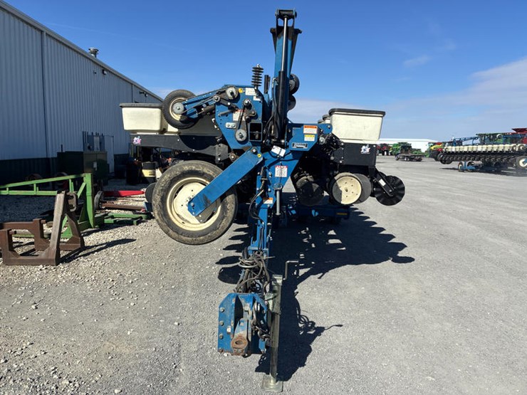 2006-kinze-3600-image-2