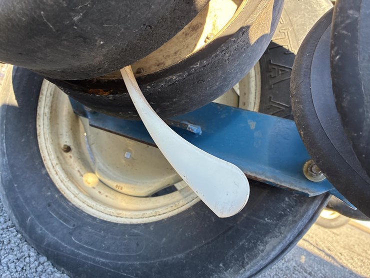 2009-kinze-3000-image-33