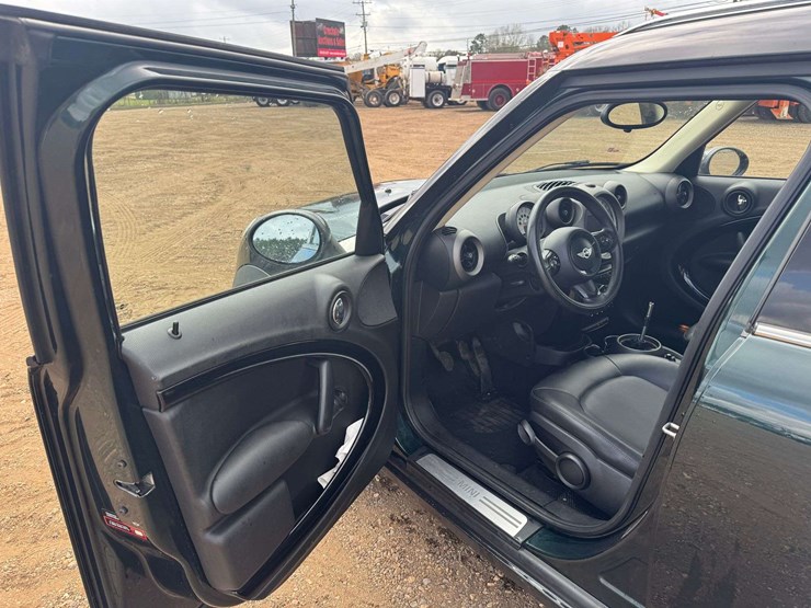 2012-mini-cooper-countryman-4-door-crossover---112,294-miles-image-9