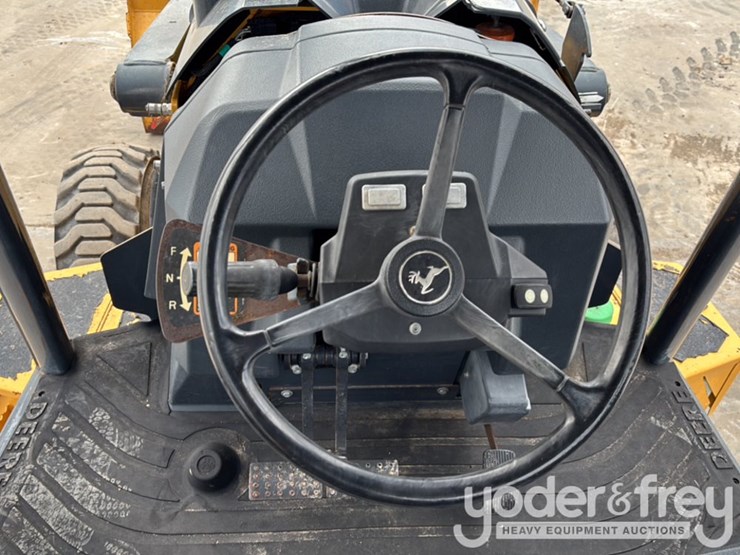 2018-deere-310l-image-49