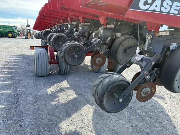 case-ih-1200-image-12