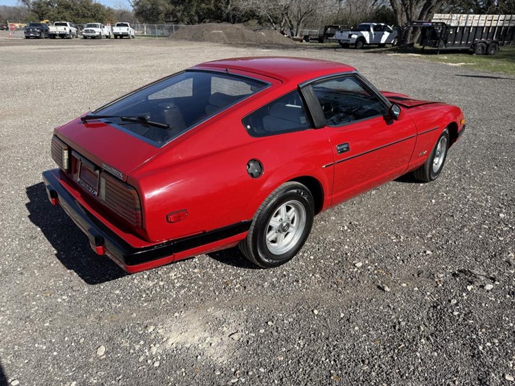 #331-•-1983-nissan-datsun-280zx-image-9