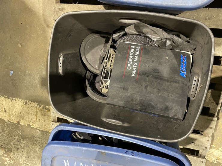 2010-kinze-3000-image-22