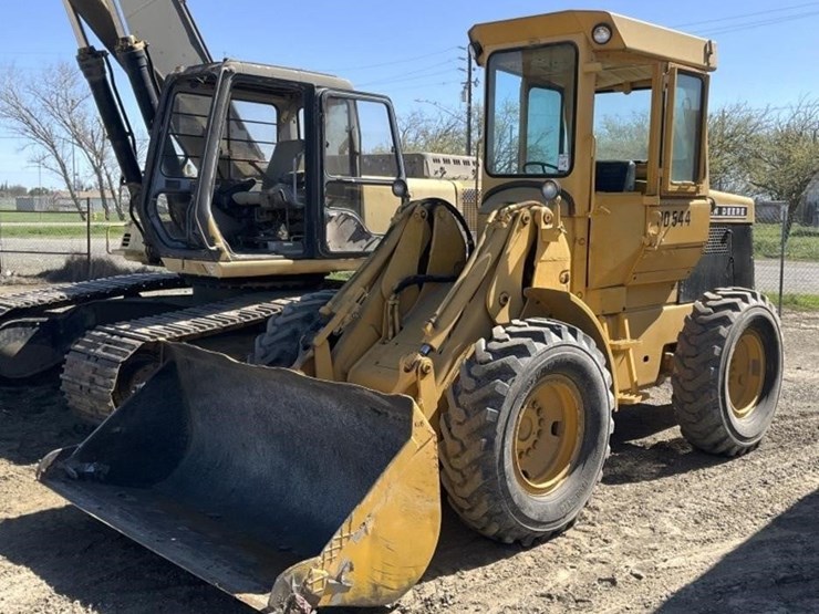 john-deere-544-image-1