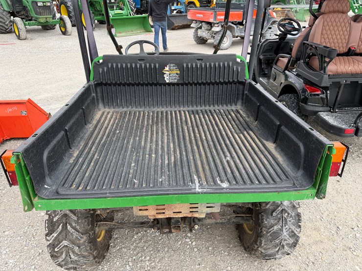 john-deere-gator-image-11