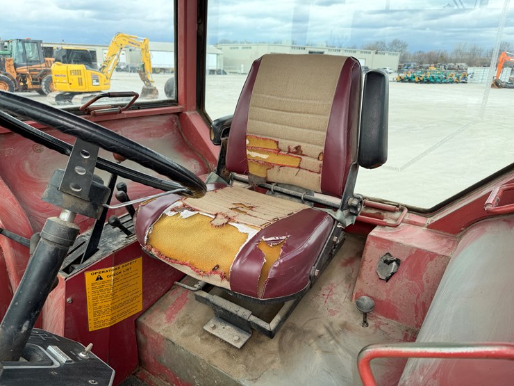 1977-white-2-155-image-13