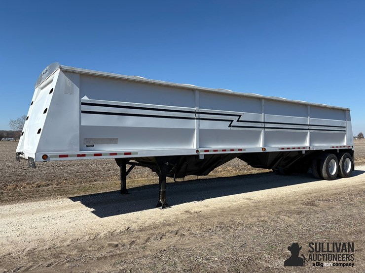 2002-wheeler-hopper-bottom-40'-t/a-grain-trailer-image-1