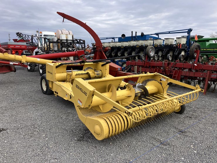 new-holland-900-image-2