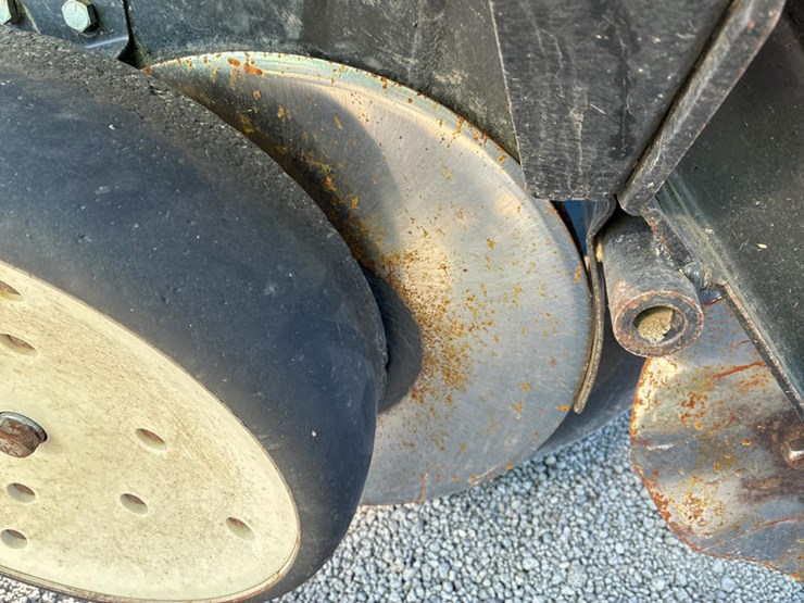 2009-kinze-3000-image-50