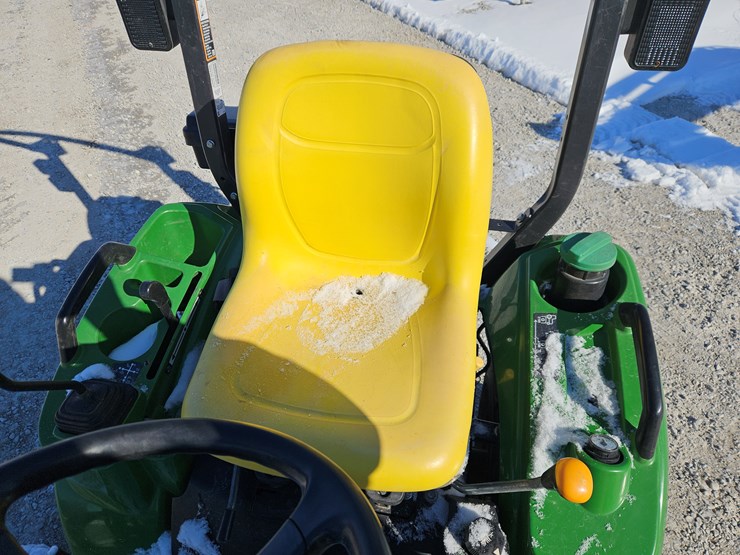 2018-john-deere-1023e-image-11