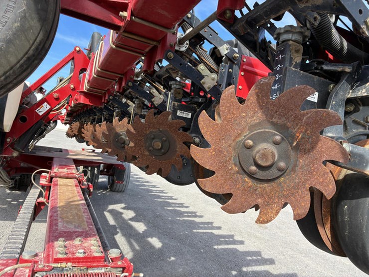 case-ih-1200-image-5