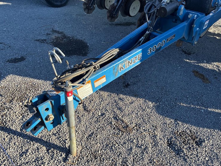 2009-kinze-3000-image-6