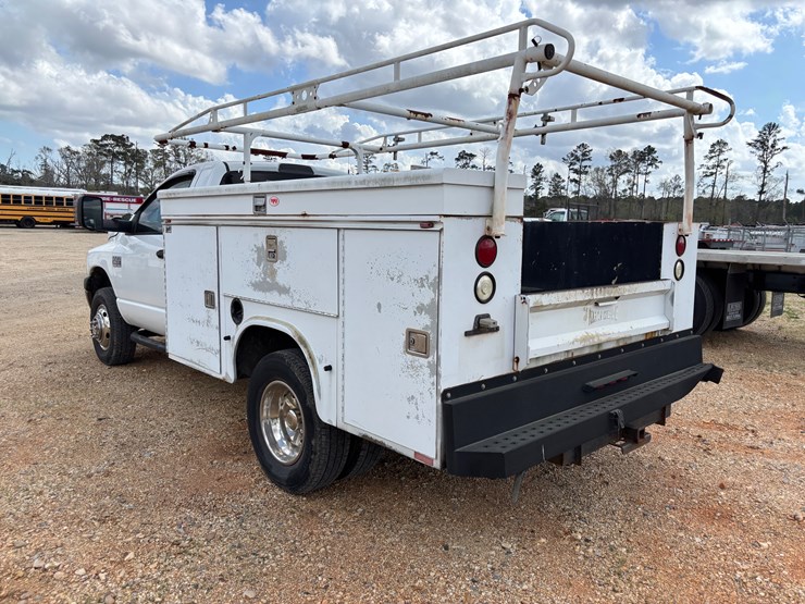 2008-dodge-3500-image-7