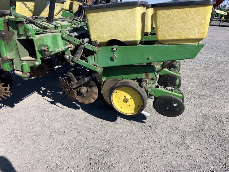 john-deere-7000-image-3
