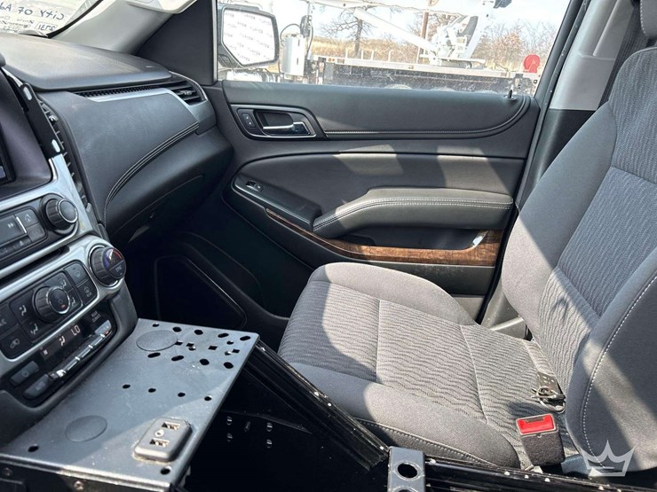 2020-chevrolet-tahoe-image-19