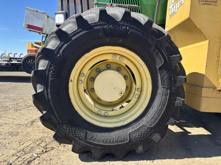john-deere-7220-image-18
