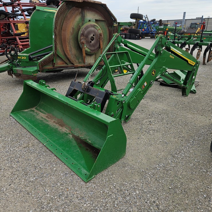 2021 JOHN DEERE 700M