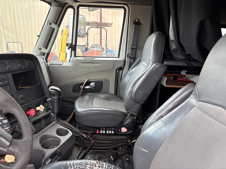 2011-international-prostar-image-20