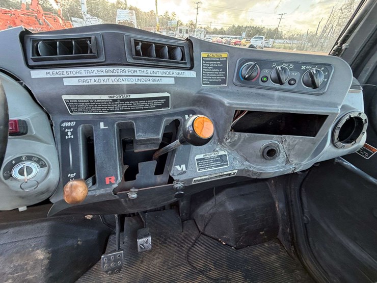 kubota-rtv1100-image-12