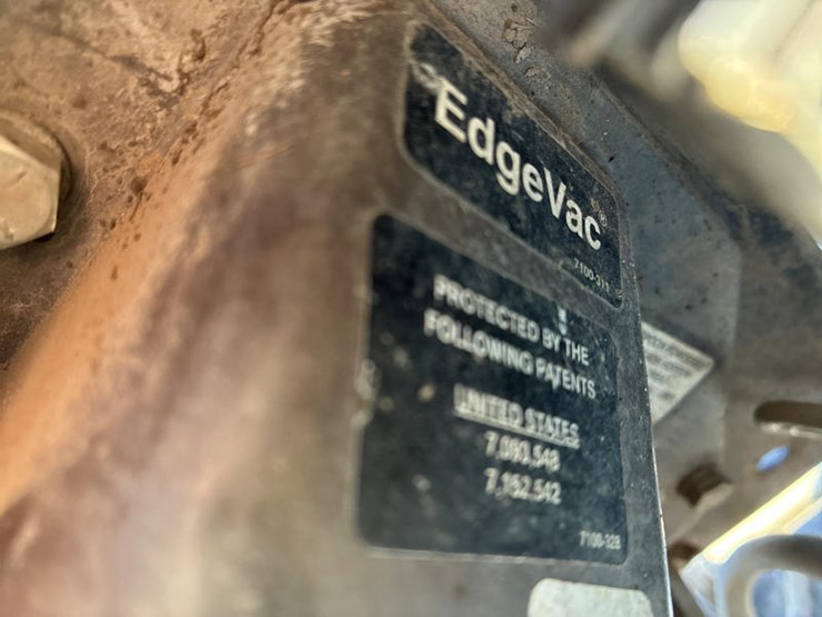 2010-kinze-3660-image-38