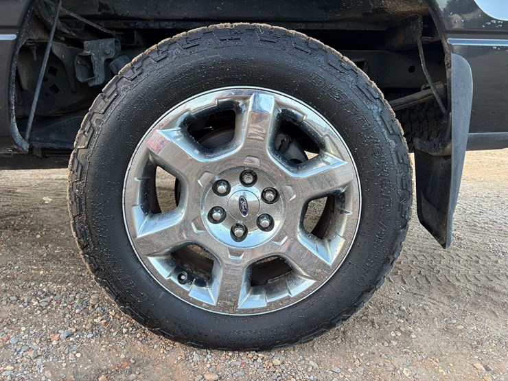 2014-ford-f150-xlt-image-10