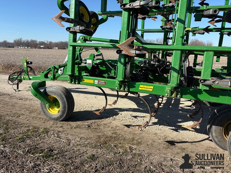 2013-john-deere-2210-image-20