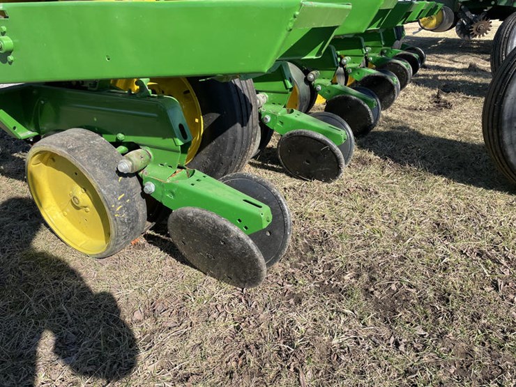 john-deere-7000-image-5