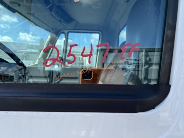 2012-international-4000-image-32